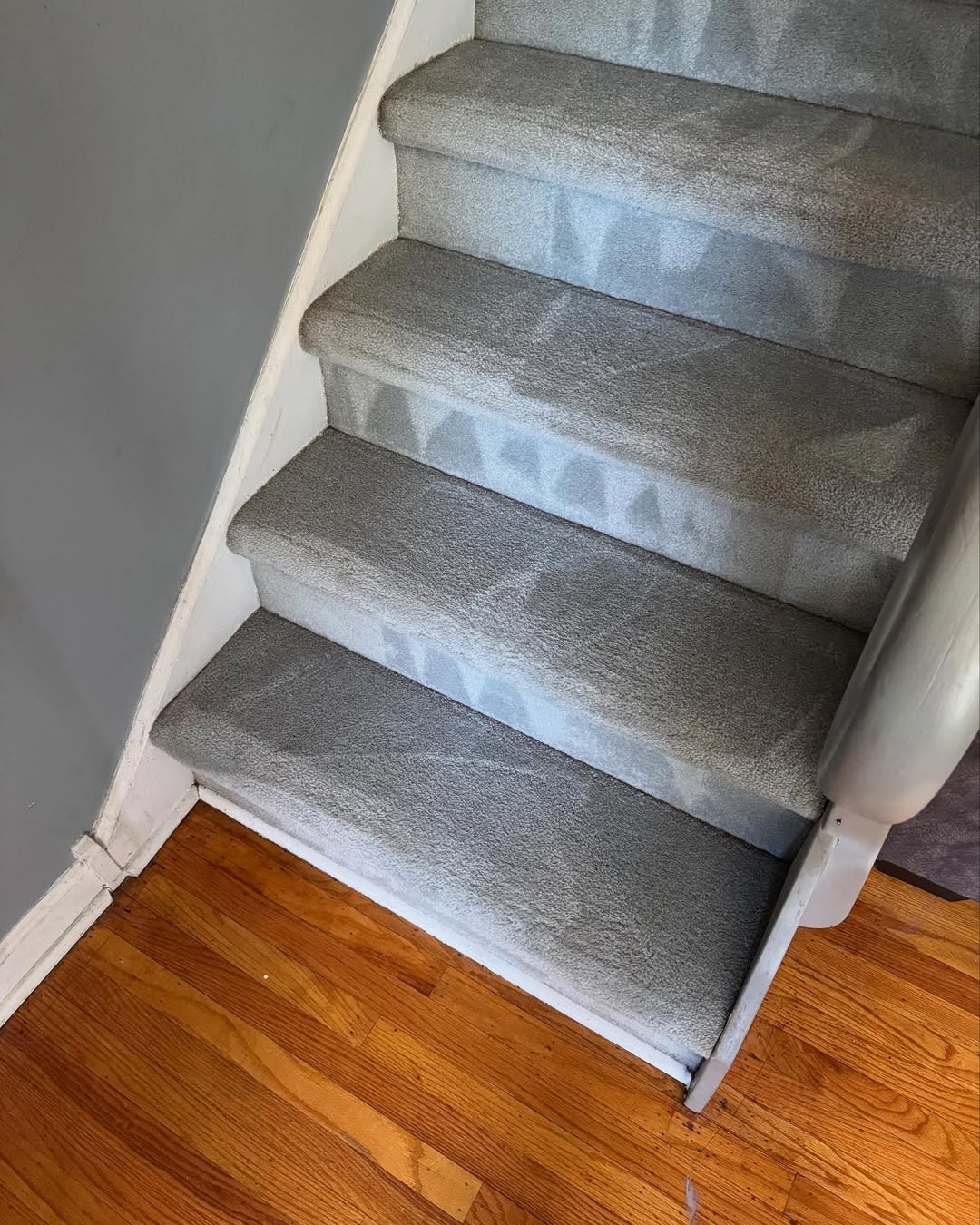 Canapé beige après nettoyage professionnel  Brillio Liège